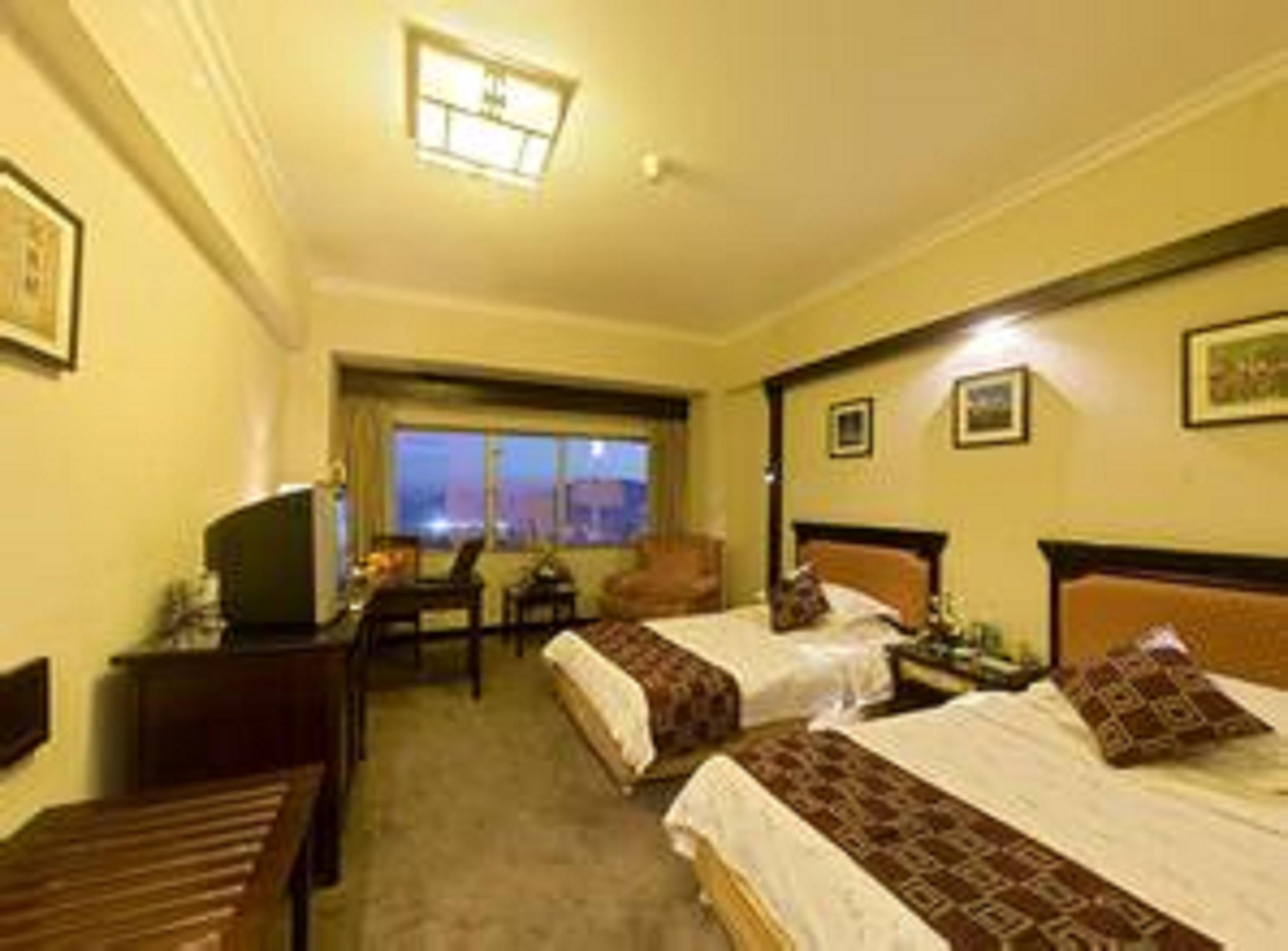 New Era Hotel Kunming Extérieur photo