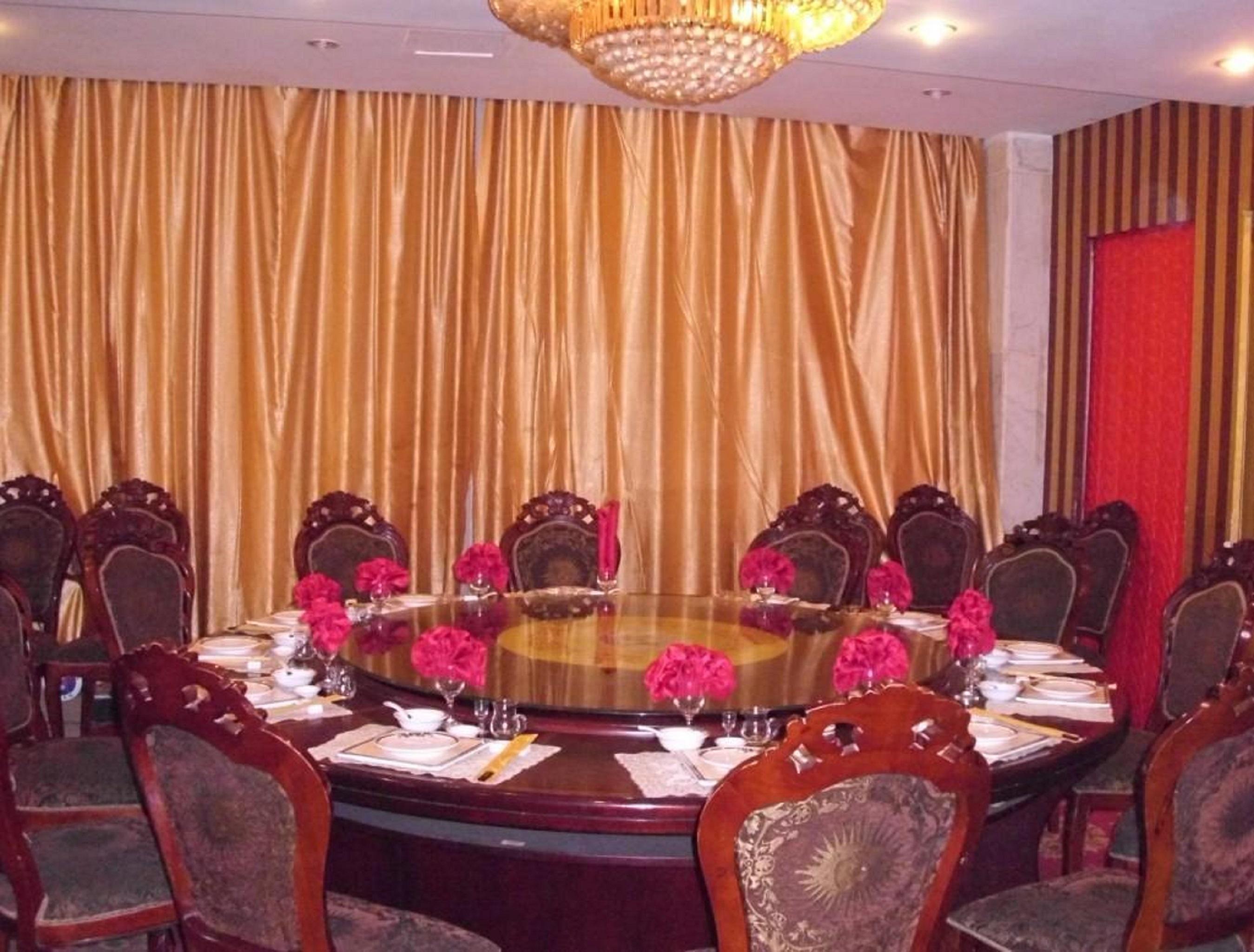 New Era Hotel Kunming Extérieur photo