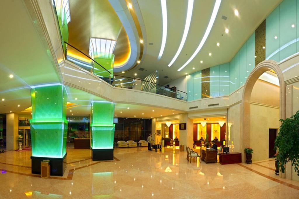 New Era Hotel Kunming Extérieur photo