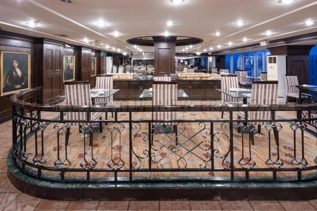New Era Hotel Kunming Extérieur photo