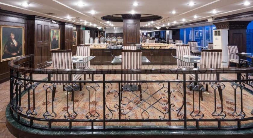 New Era Hotel Kunming Extérieur photo