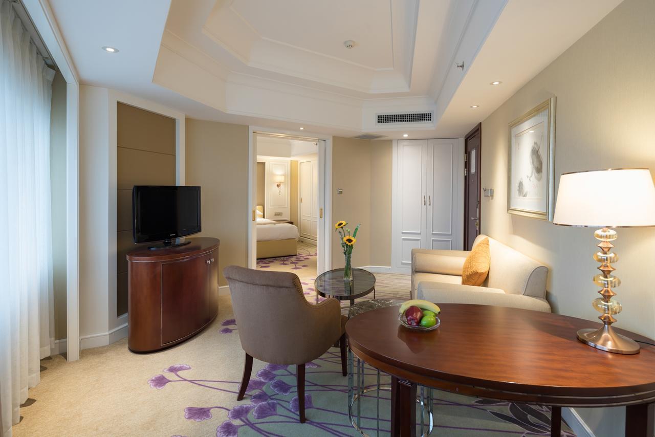 New Era Hotel Kunming Extérieur photo